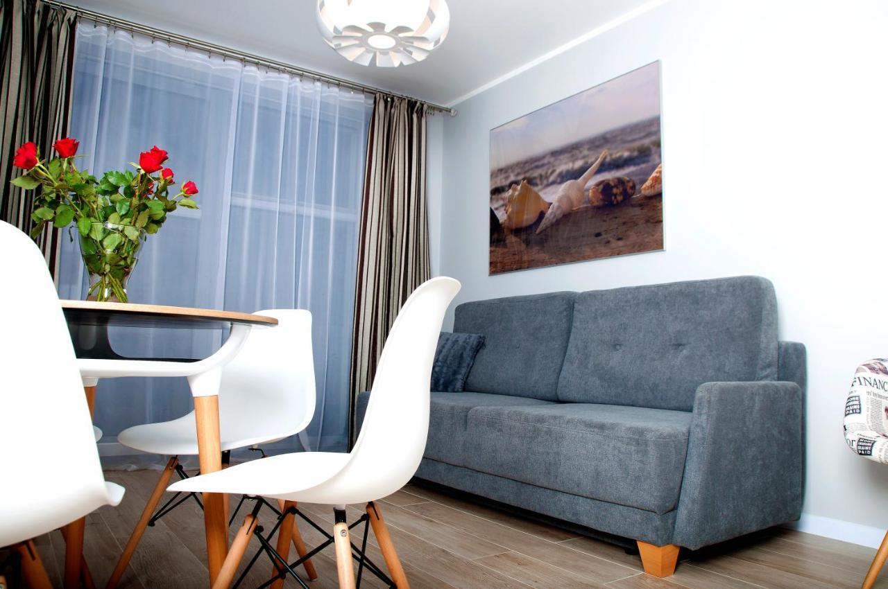 Apartament Ikar - 2 Pokojowy Przy Morzu Z Balkonem Pobierowo Exterior photo
